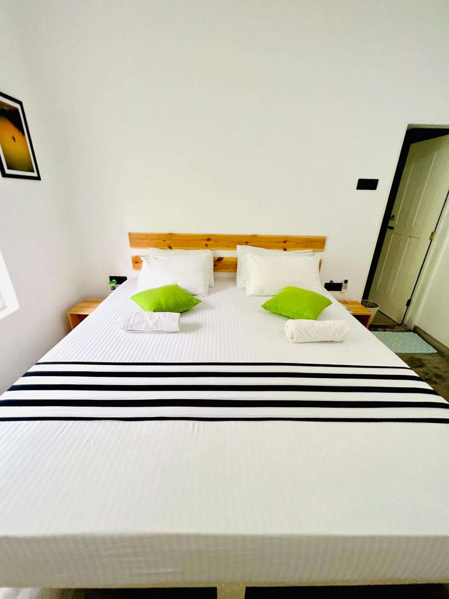 Mahagedara Dickwella Hotel Ngoại thất bức ảnh